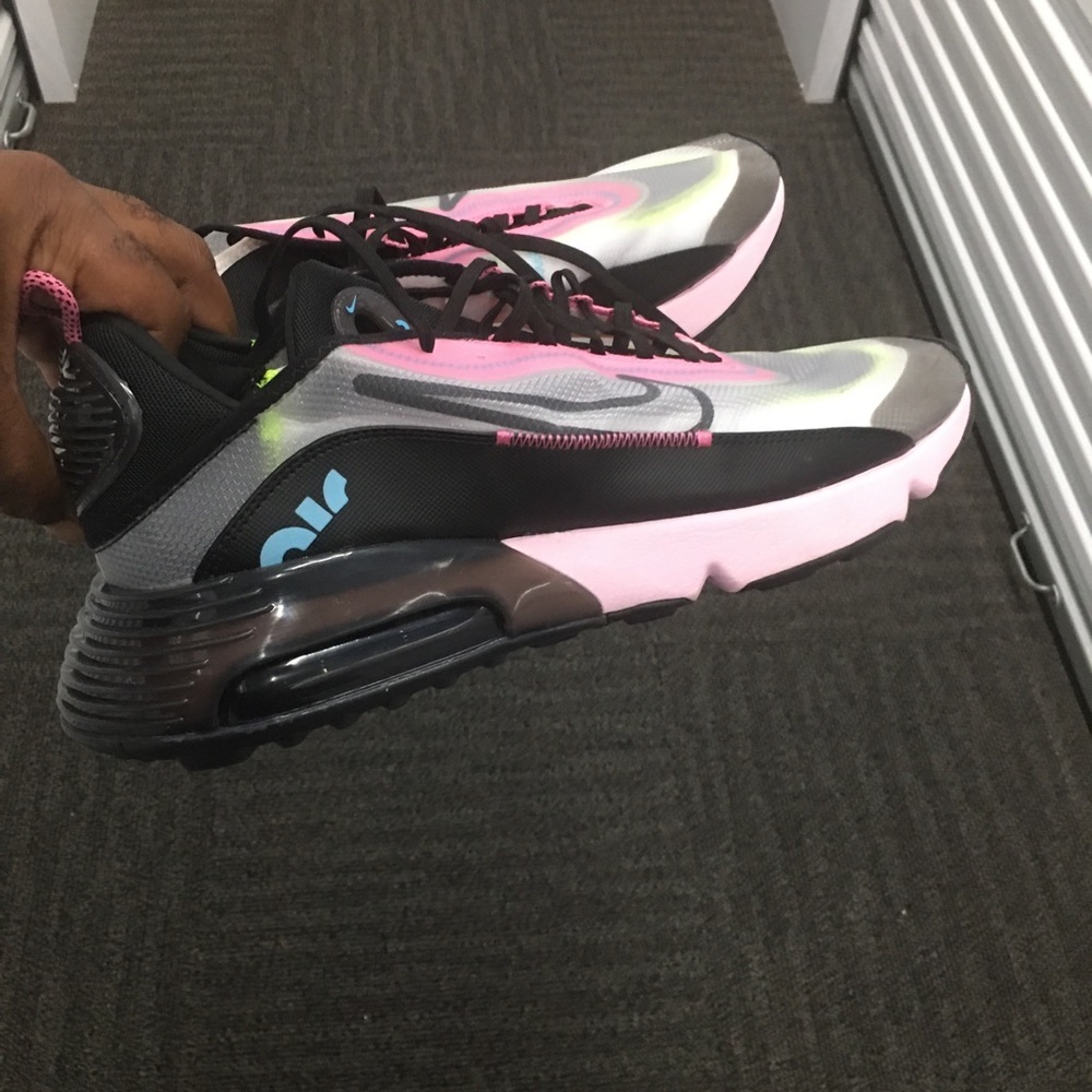 Air Max 2090 lady 16.5 fits men 15 new